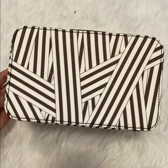 Henri Bendel Rare Striped Train Case Two-Layer - Picture 7 of 8